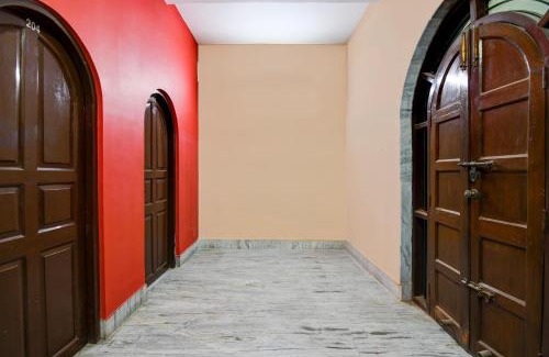Khattalwada Hotel | Super Hotel O NSCB International Airport Formerly Bougain Villa