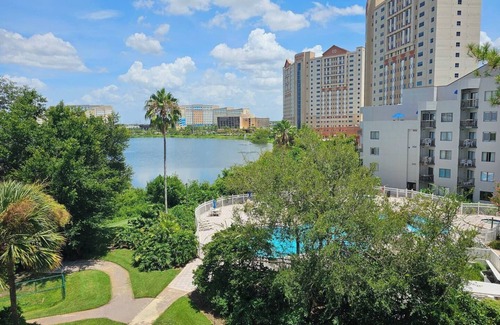 Florida Center Condo | Super Location in International dr, 5 minutes from Universal Studios
