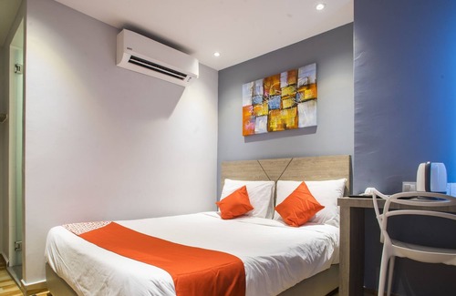 The Strand Hotel | Super OYO 1126 Gs Hotels