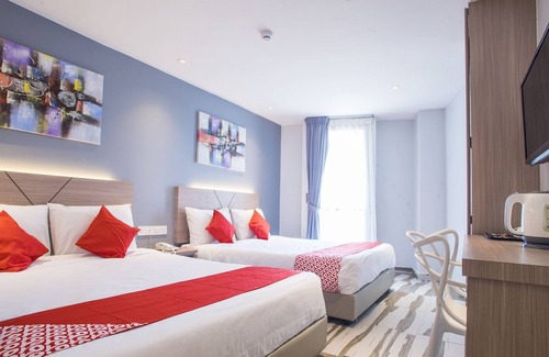 The Strand Hotel | Super OYO 1126 Gs Hotels