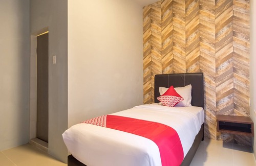 Medan Hotel | Super OYO 360 Mangaan Residence