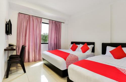Batu Pahat Hotel | Super OYO 89495 Rich Hotel
