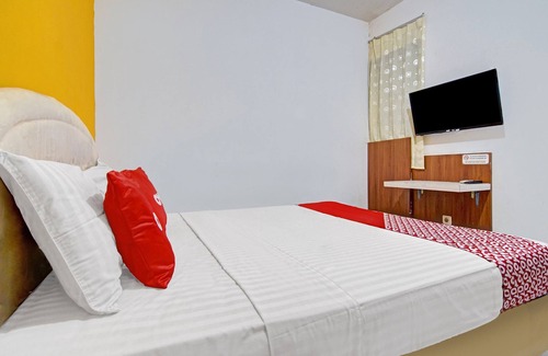 Kelapa Gading Barat Hotel | Super OYO 90422 Mall Of Indonesia