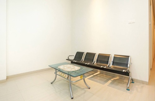 Darmo Hotel | Super OYO Capital O 614 Graha 8 Syariah