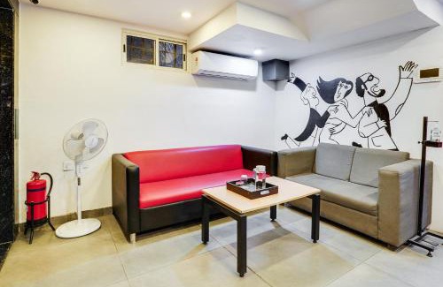 BTM 2nd Stage Hotel | Super Townhouse BTM Layout Near Madiwala Lake Formerly Q Rooms