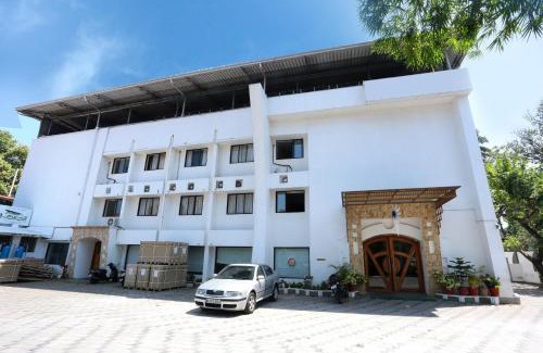 Kollam Hotel | Super Townhouse Dona Castle