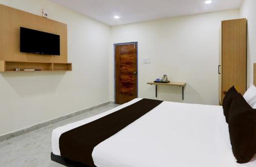 Kukatpally Housing Board Colony Hotel | Super Townhouse Kukatpally formerly SV Royal