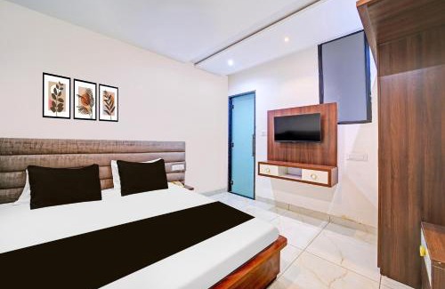 Indore Hotel | Super Townhouse LIG Main Road Indore