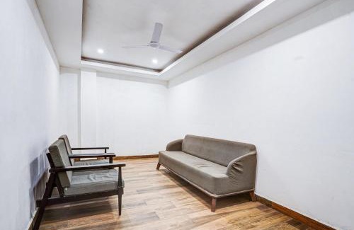 Aerocity Hotel | Super Townhouse Yashobhoomi Formerly Hotel Grand Tashree