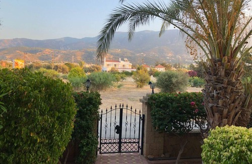 Acropolis Villa | Super Villa for rent 100m. from the sea