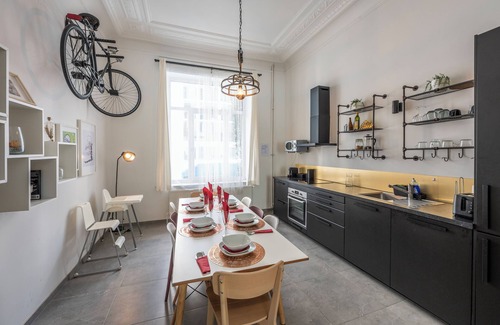 Sint-Jans-Molenbeek Apartment | Superb 3 Bedroom & 3 Bathroom Duplex Apartment In Central Brussels