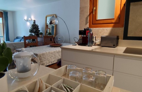 Les Escaldes Apartment | Superb 3-bedroom apartment with WiFi in Andorra la Vella, ski, Caldea