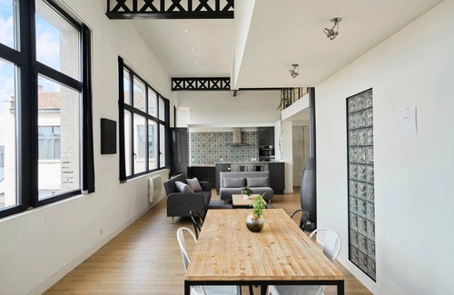 Tourcoing Apartment | Superb 3-bedroom duplex loft + parking.