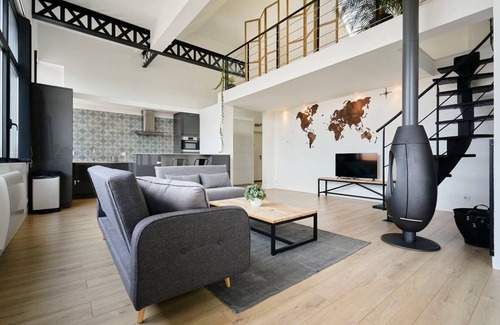 Tourcoing Apartment | Superb 3-bedroom duplex loft + parking.