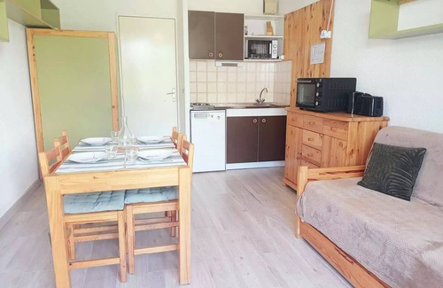 Reallon Apartment | Superb 4 Schlafstudio mit geschlossenem Schlafbereich in Réallon