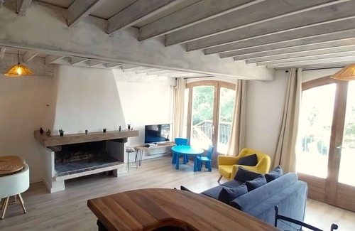 Prunieres Apartment | Superb 6-bed apartment with lake view