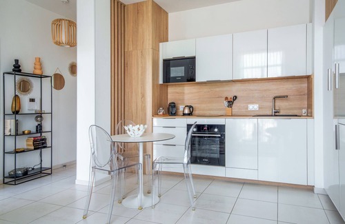Tours City Centre Apartment | Superb Apartment in Tours City Center with Loire Viewn