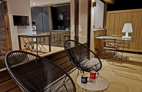 Le Planellet Apartment | Superb apartment with swimming pool and sauna, Golf and ski in, Mont d'Arbois