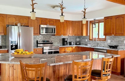 Johnsburg Ski Chalet | Superb Chalet Near Gore Ski Resort, Hot Tub, Game Room, Firepit and Fireplace