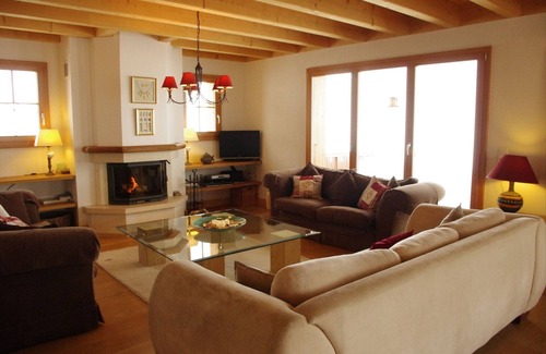 Leysin Ski Chalet | Superb chalet, stunning views, close to lifts and all services.