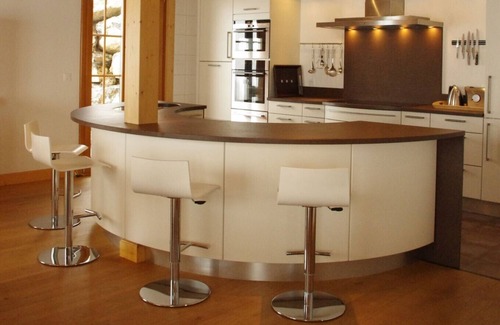 Leysin Ski Chalet | Superb chalet, stunning views, close to lifts and all services.