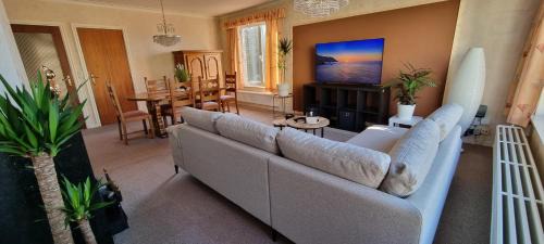 Antwerp Apartment | SUPERB FLAT WITH 3 BEDROOMS PARKING AND BALCONy