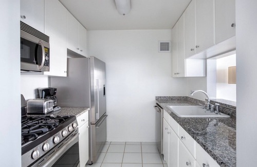 Union Square Apartment | Superb Flatiron 1BR w/Gym, Elevator & Doorman, nr Trains, by Blueground