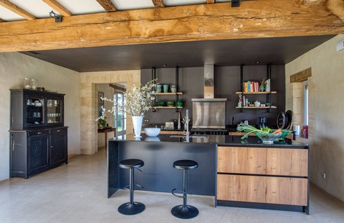 Sainte-Alvere House | Superb loft-style barn renovation for tribes of up to 8 people