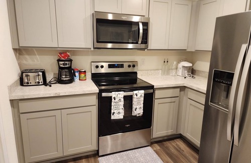 Ocala House | Superb Location, Convenient Stay & Free ParkingnMarion Oaks Ocala Florida