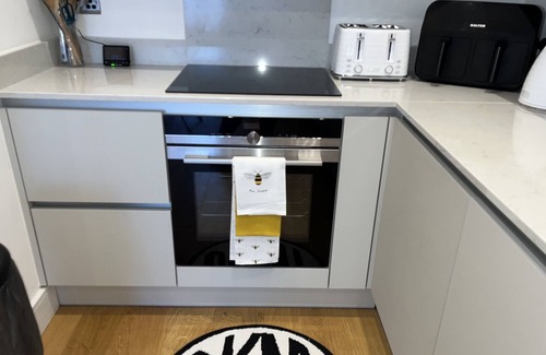 Welwyn Garden City Apartment | Superb Modern 1 Bed Apartment in Hertfordshire