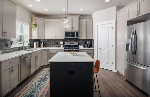 Aloha House | Superb New Construction, Pet Friendly, Hot Tub, Ping Pong, Near TopGolf, Under 15 Miles to Portland