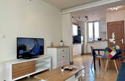 Montlucon Apartment | Superb refurbished furnished T2 in city center