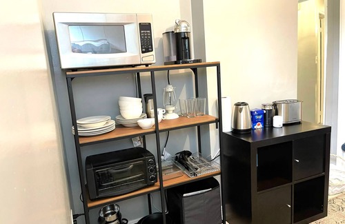 Trefann Court Apartment | Superb Spacious Loft in Old Toronto close to Distillery District