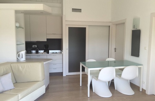 Santa Giulia Apartment | Superb T3 apartment in a quiet residence with trees, very well equipped, PROMO