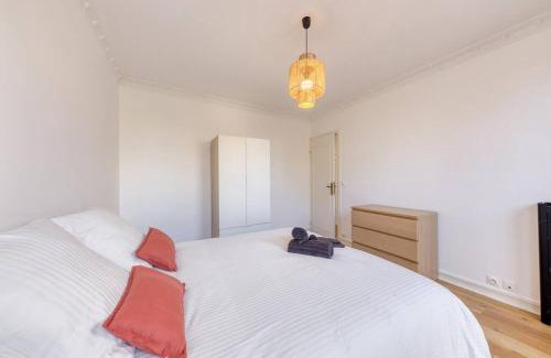Saint-Denis Apartment | Superb T4 close to the Stade de France (10 min)