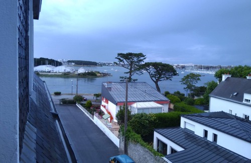 Larmor-Plage Apartment | Superb view for this apartment at the foot of the beaches