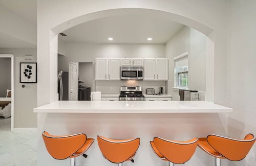 Foster Heights House | Superb White Modern Farm House