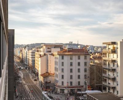 8th Arrondissement Apartment | Superbe Apart 2 rooms lumineaux parking Casa Lyon