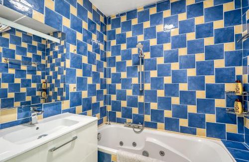 8th Arrondissement Apartment | Superbe Apart 2 rooms lumineaux parking Casa Lyon
