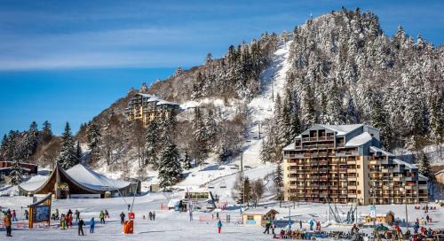 Laveissiere Apartment | Superbe Appartement au pieds des pistes de ski avec parking et cassier