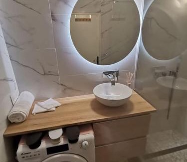 Centre Ville Apartment | Superbe appartement neuf et moderne.