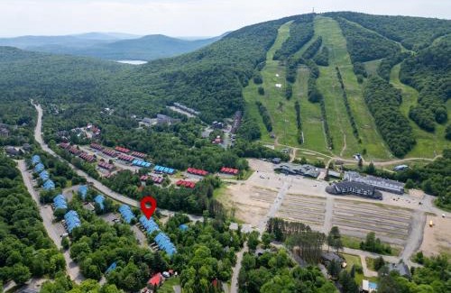 Stoneham Apartment | Superbe condo face aux pentes de ski Stoneham!
