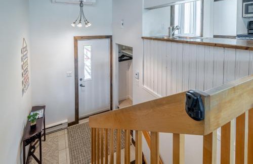 Stoneham Apartment | Superbe condo face aux pentes de ski Stoneham!
