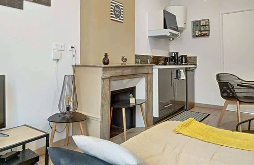 Saint-Quentin Apartment | Superbe Studio centre ville tout confort 2 pers
