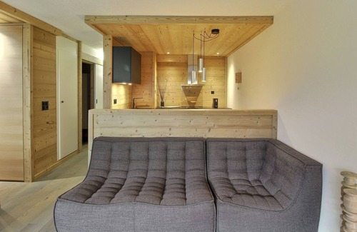 Champery Apartment | Superbe Studio Rénové Dans un Style Moderne et Épuré, à 5 min à Pied de la Rue du Village, Bénéficia