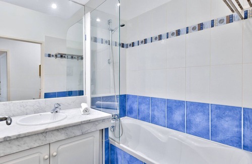 7th Arrondissement Apartment | Superbe T2 Front de Mer