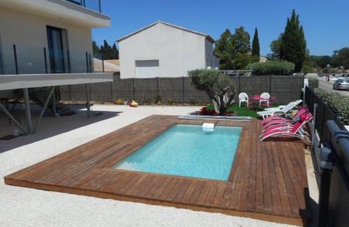 Miramar House | SUPERBE VILLA VUE MER La LONDE LES MAURES Entre HYERES et Le LAVANDOU 4 Etoiles 10 COUCHAGES PISCINE CHAUFFEE