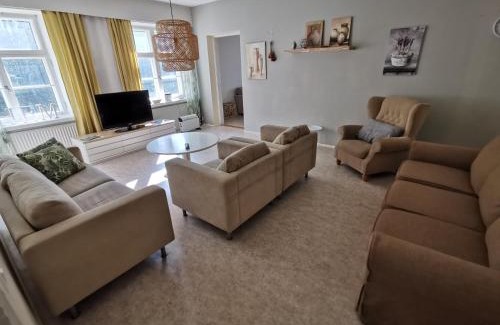 Karhula Apartment | Superior 2-Bed Apartment in Kotka Sauna Facility