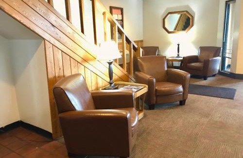 Superior Hotel | Superior Inn