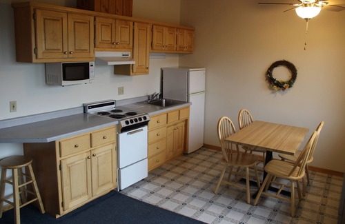 Schroeder Hotel | Superior Ridge Resort Motel